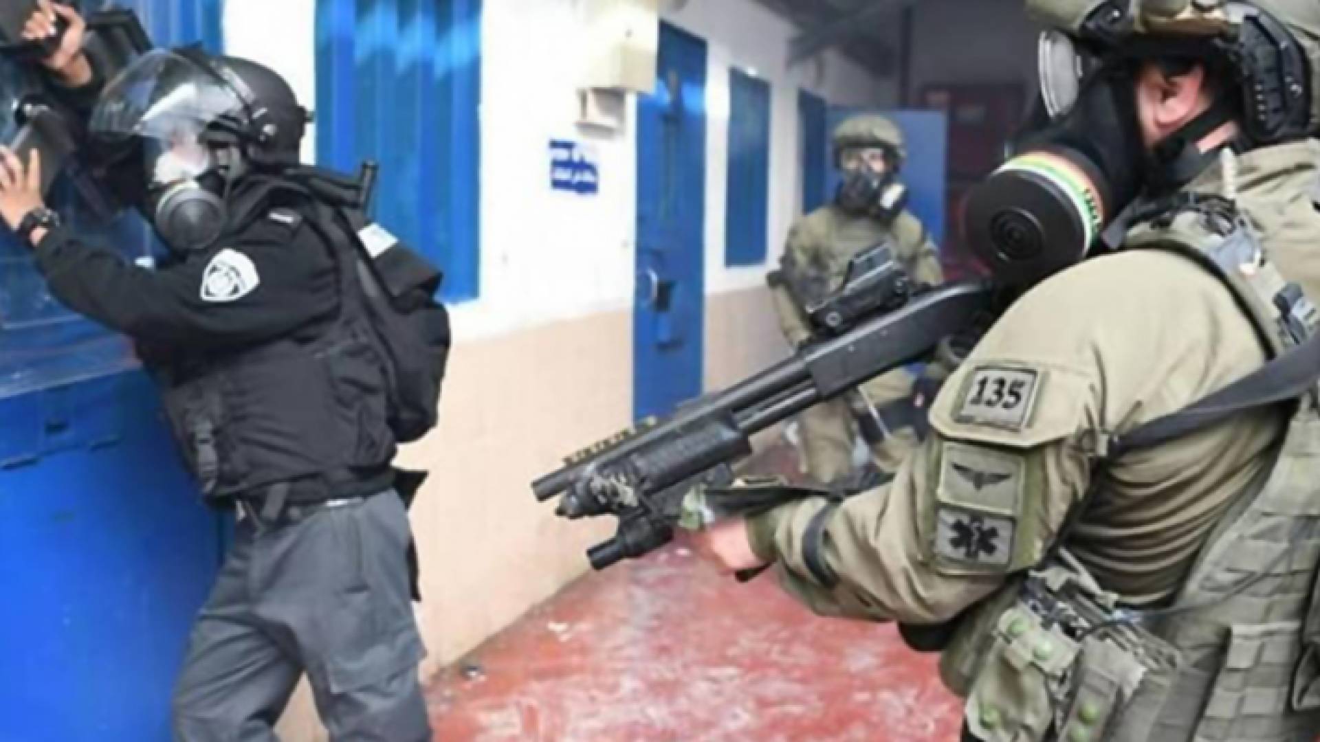 عمليات القمع والتنكيل بحق الأسرى تتواصل لليوم الثالث