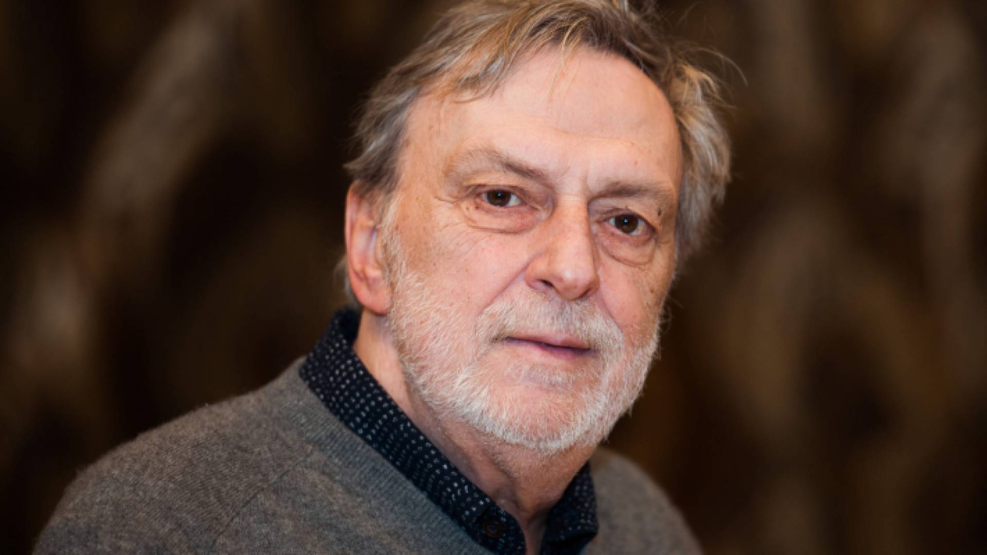 محبوب السودانيين الطبيب جينيو أسترادا