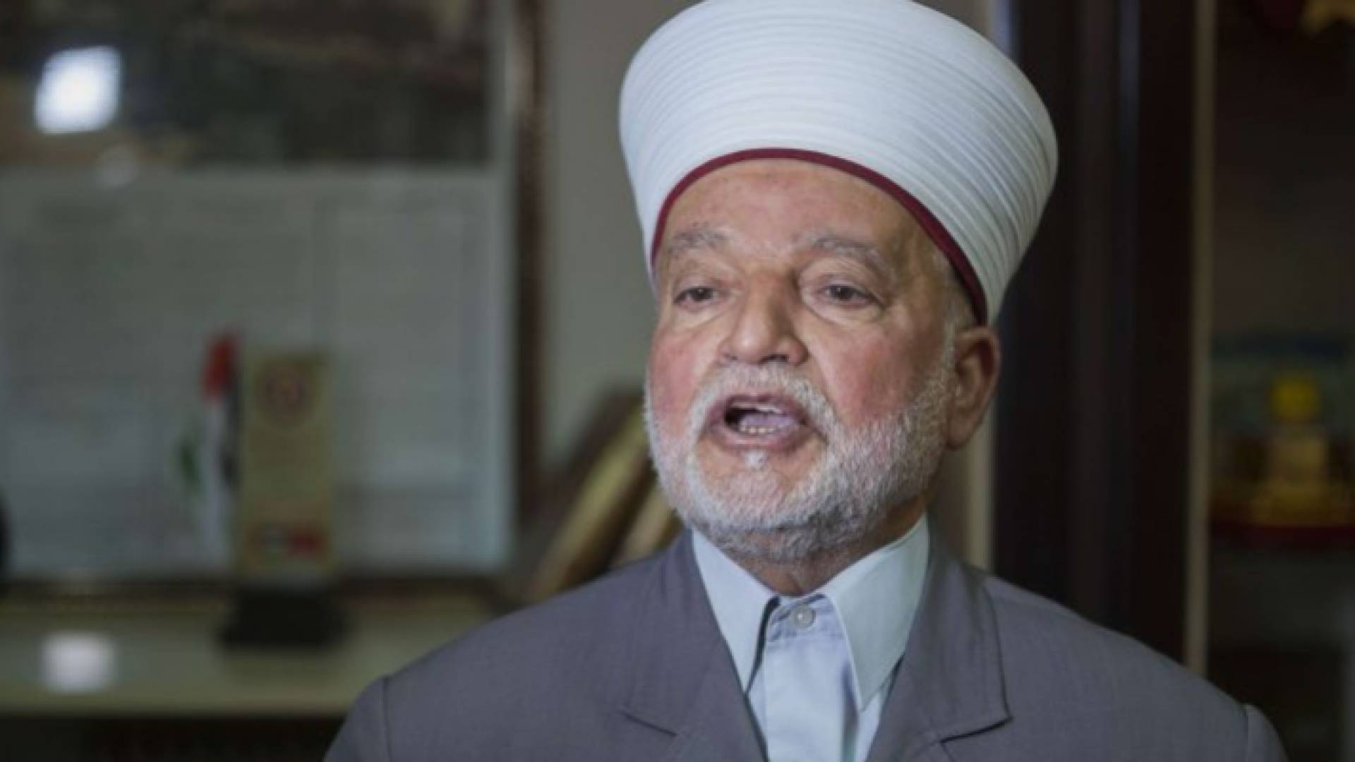 المفتي العام للقدس والديار الفلسطينية خطيب المسجد الأقصى المبارك الشيخ محمد حسين