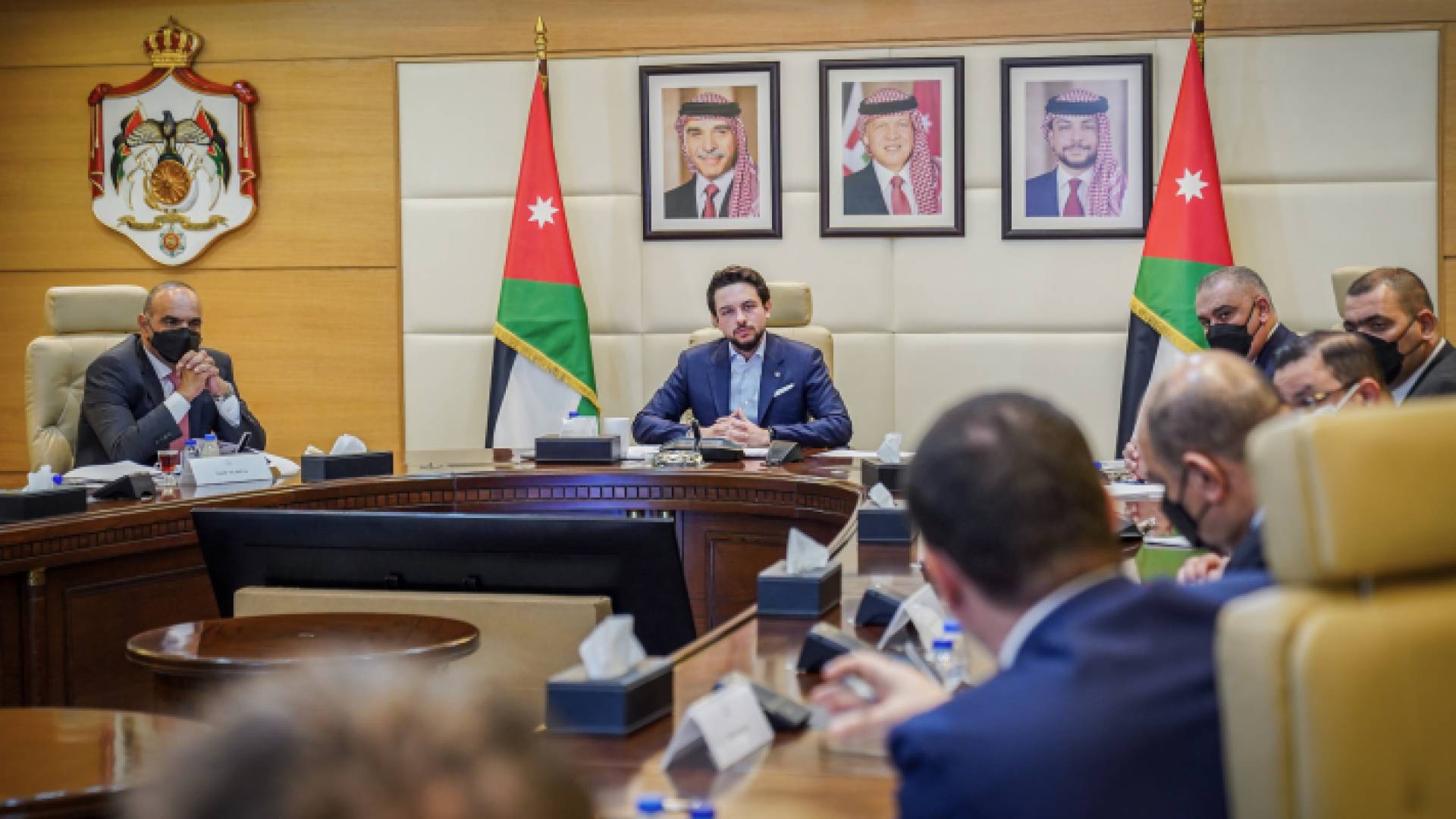 خلال ترؤس ولي العهد اجتماعا في رئاسة الوزراء