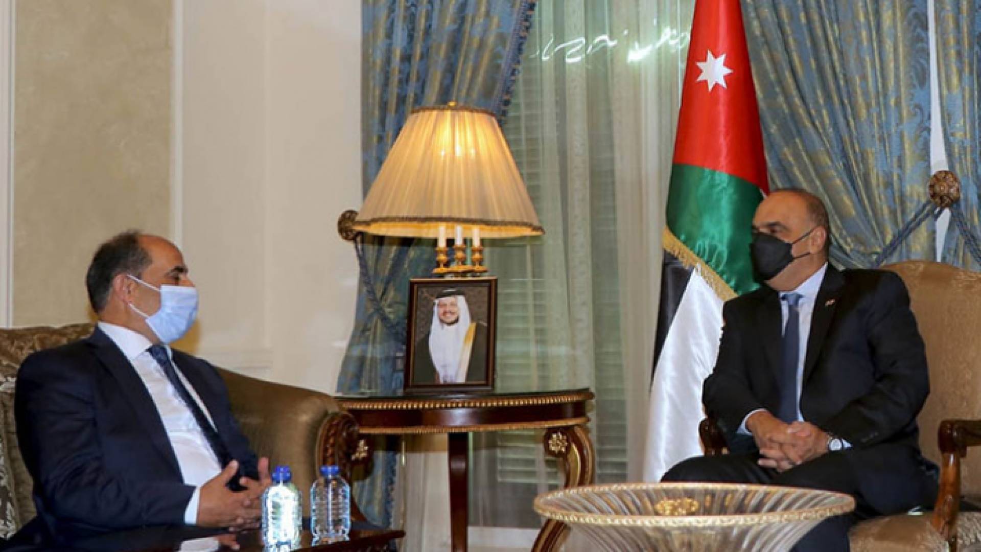 من لقاء رئيس الوزراء بوزير الزراعة الفلسطيني