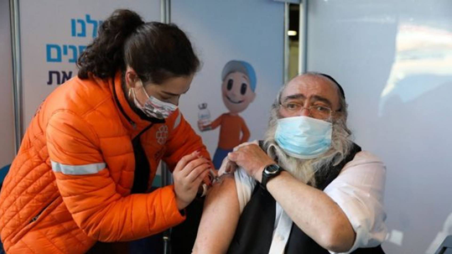 استمرار حملة التطعيم ضد كورونا في كيان الاحتلال