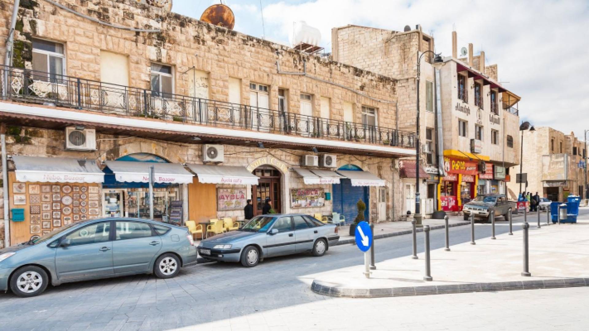 أحد الأسواق التجارية في محافظة مادبا