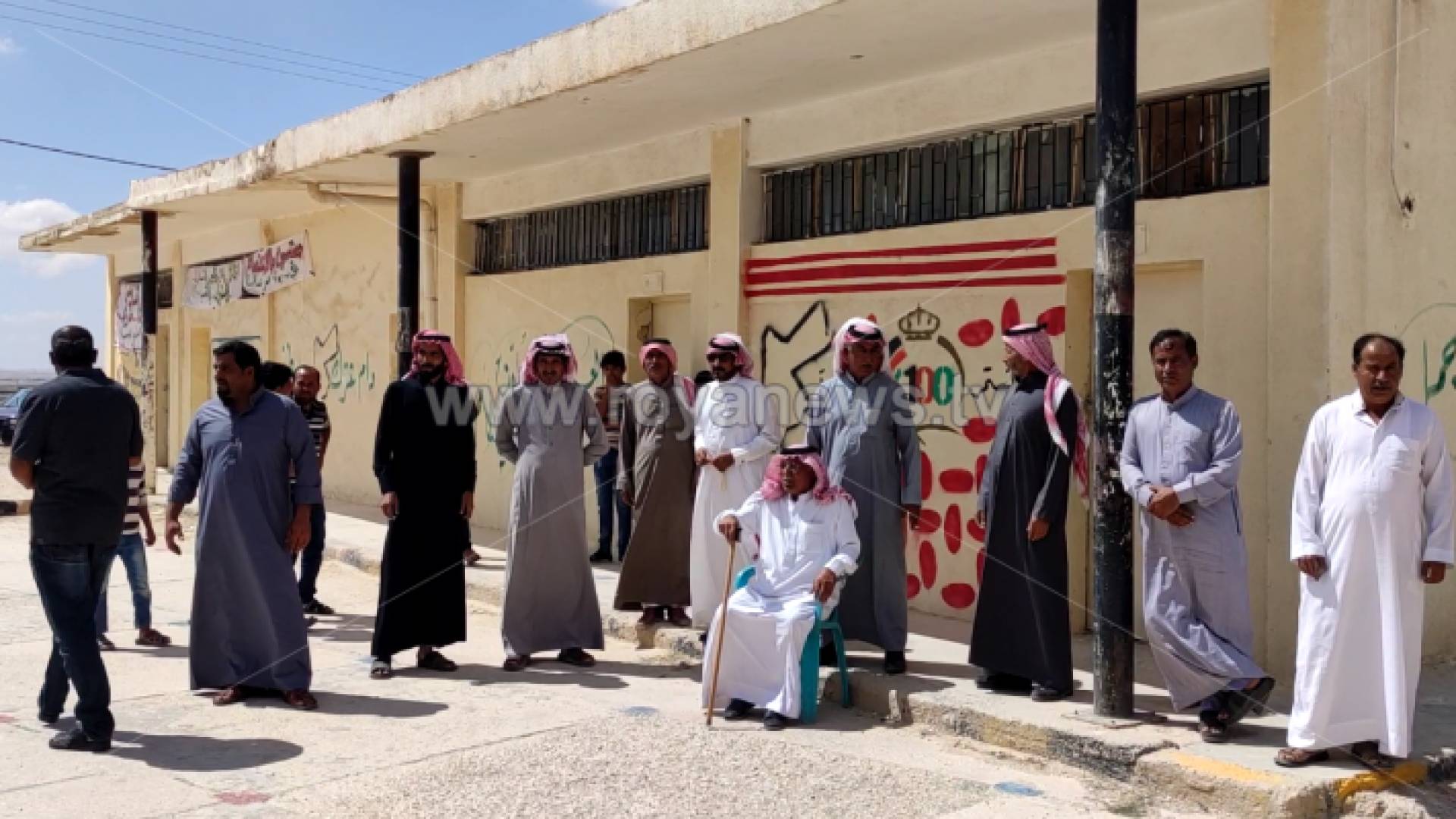 من الوقفة الاحتجاجية داخل المدرسة