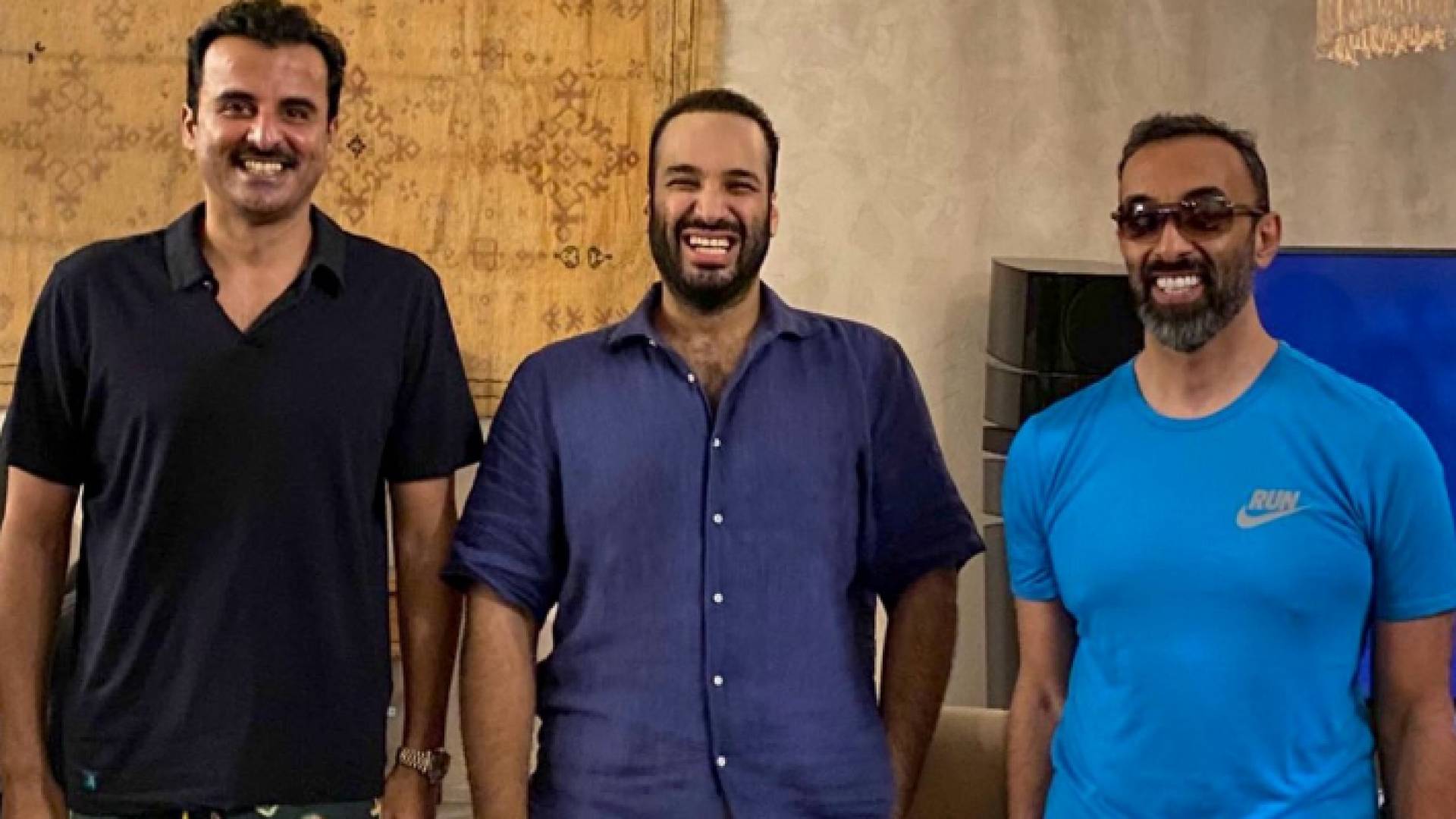 لقاء يجمع ولي عهد السعودية وأمير وقطر ومستشار الأمن القومي الإماراتي