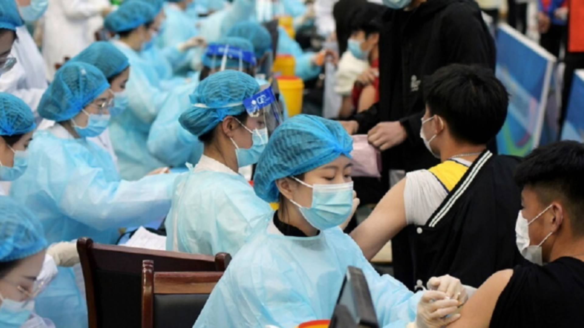 استمرار حملات التطعيم ضد كورونا في العالم