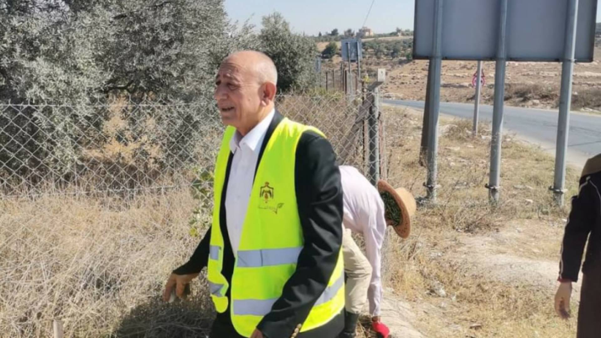 متصرف لواء بني كنانة رئيس لجنة بلدية السرو عمر مفلح القضاة