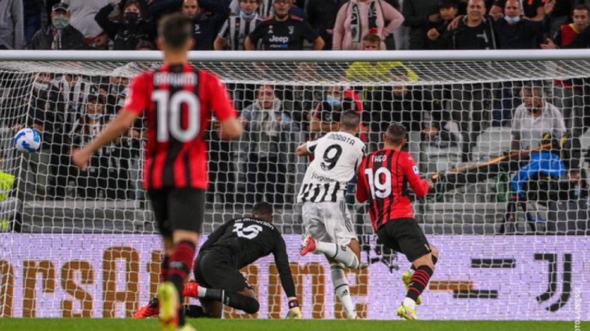 التعادل يحسم قمة يوفينتوس وميلان