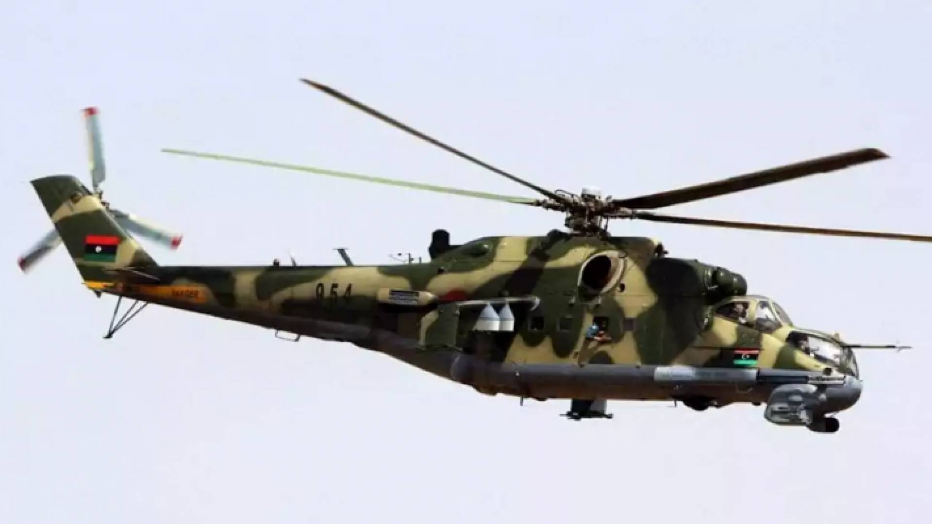 قتيلان جراء اصطدام مروحيتين تابعتين لقوات حفتر في شرق ليبيا