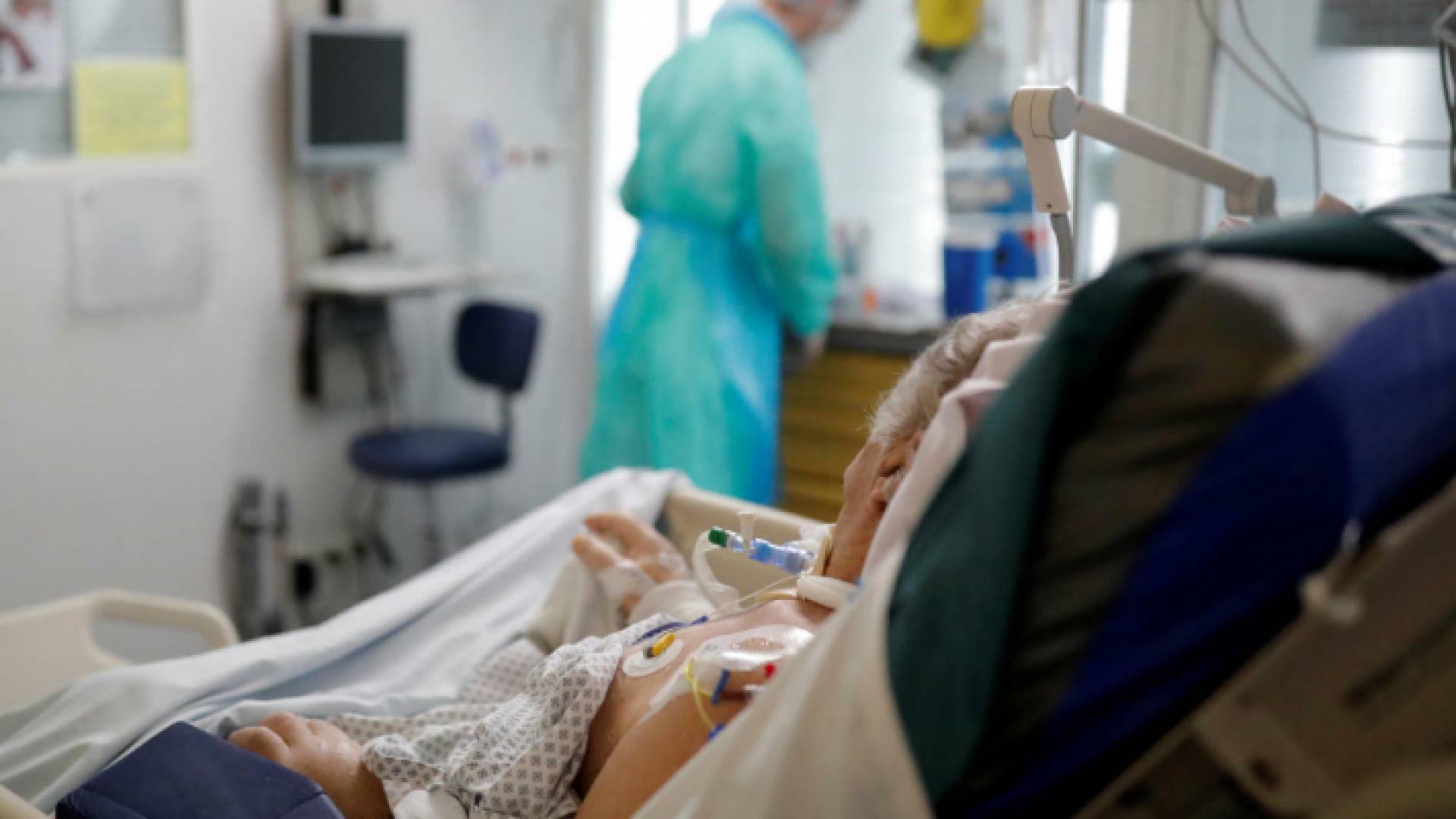 مريض كورونا على سرير الشفاء - ارشيفية