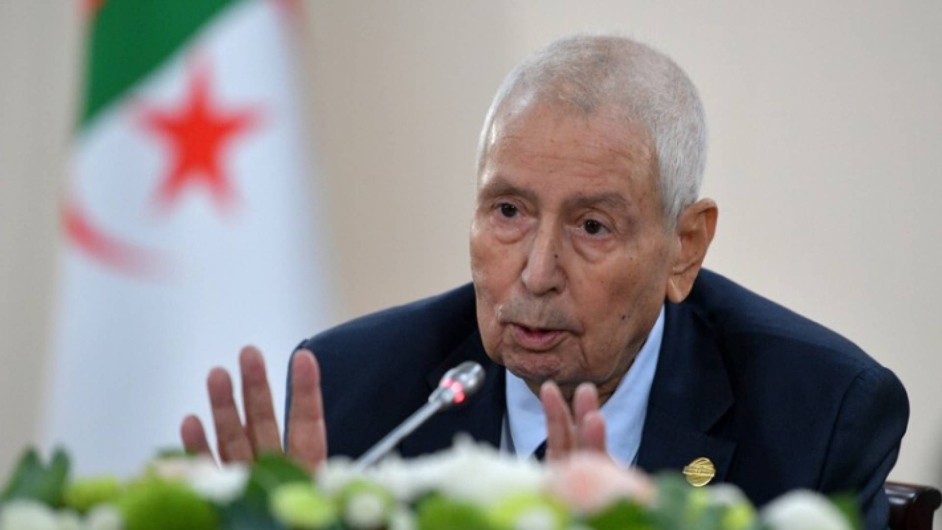 الرئيس الجزائري الأسبق عبد القادر بن صالح