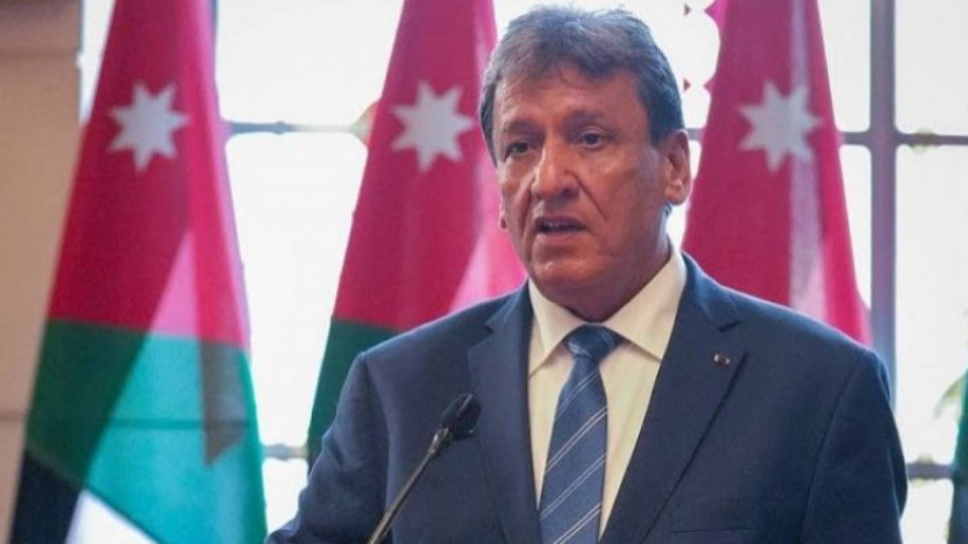 وزير النقل وجيه عزايزة