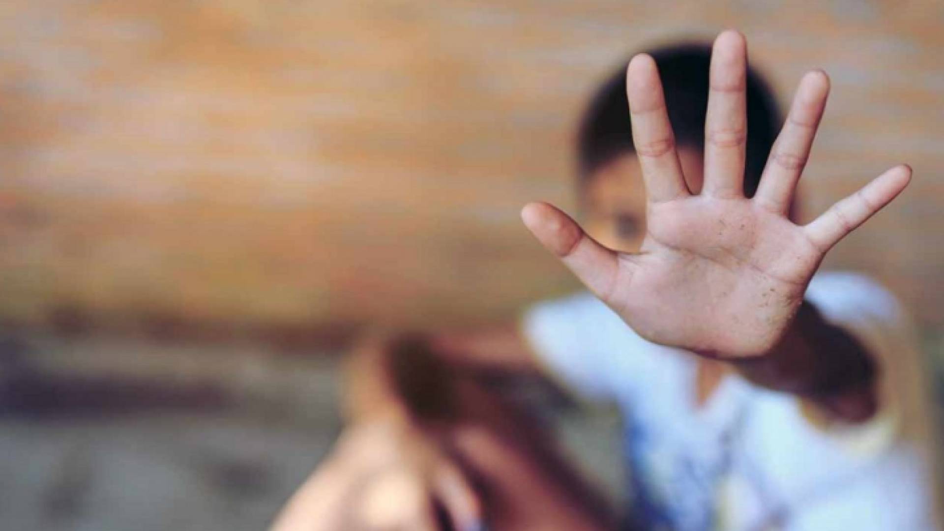 تعذيب طفل - تعبيرية