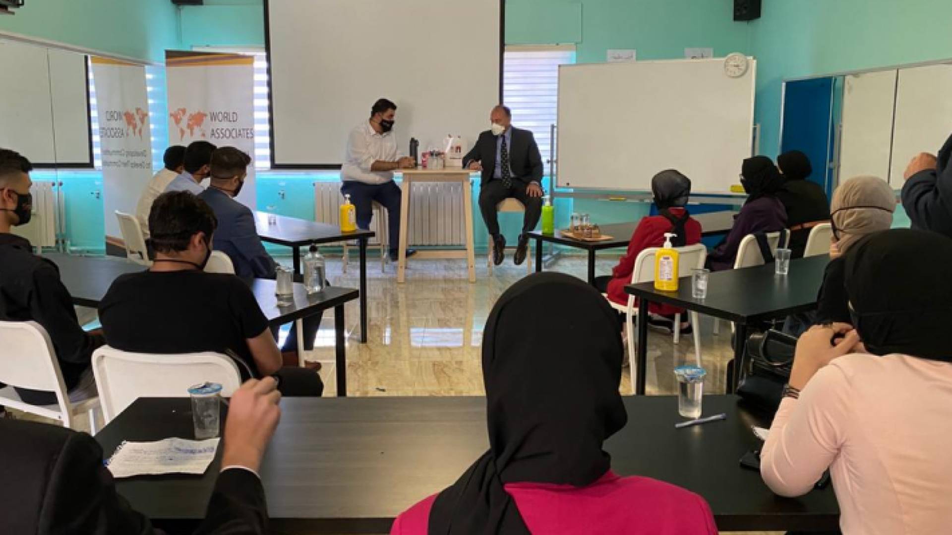 السفير الأمريكي يسلط الضوء على التعاون الأمريكي - الأردني في أربد