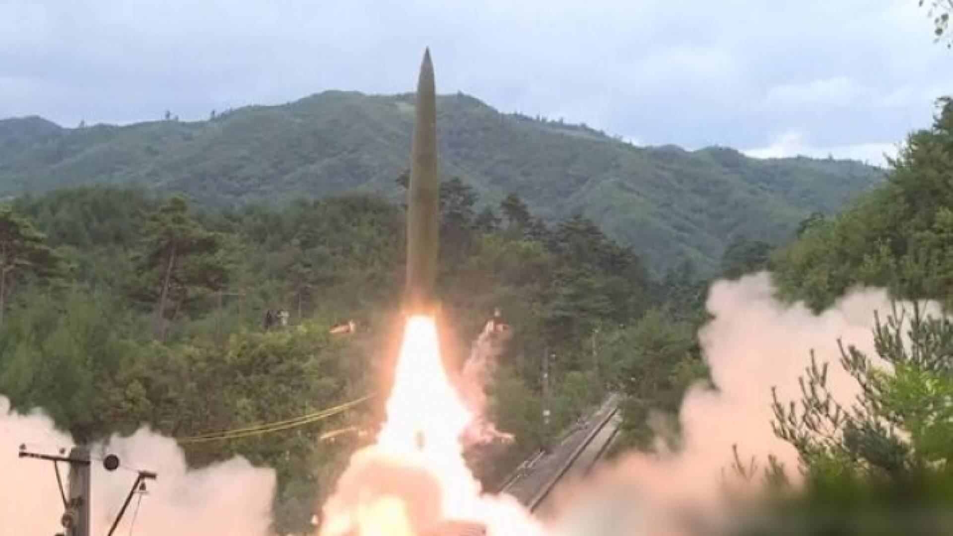 كوريا الشمالية تطلق مقذوفاً غير محدد" باتجاه البحر