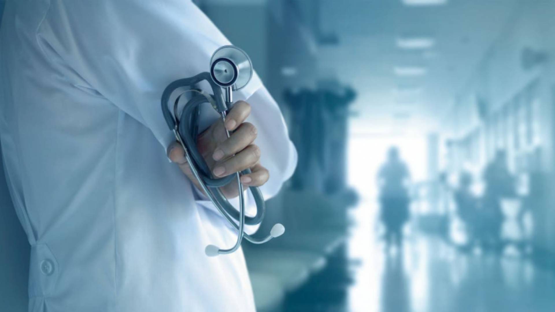 يوم التغيير.. 90 ألف عامل بالقطاع الصحي يتعهدون بتحسين خدمة المرضى