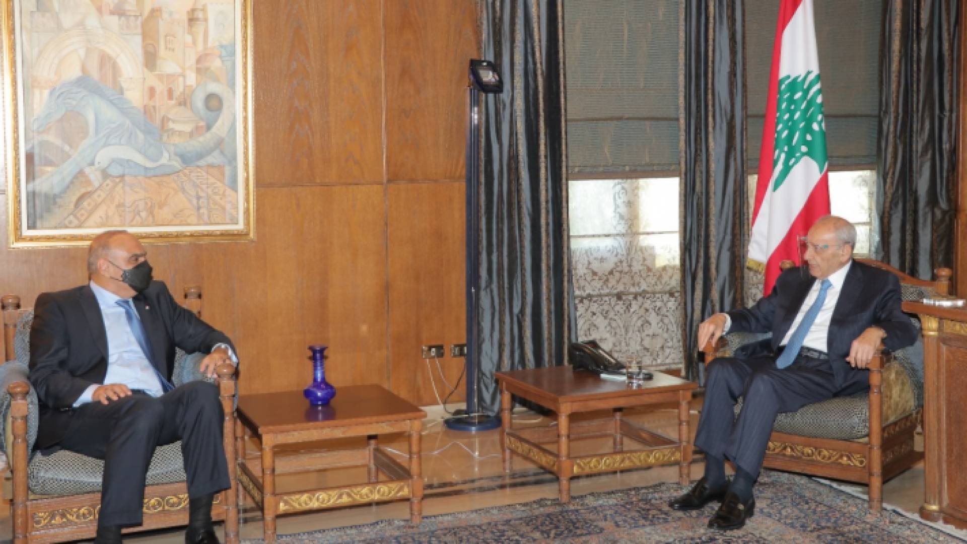 رئيس الوزراء بشر الخصاونة ورئيس مجلس النواب اللبناني نبيه بري