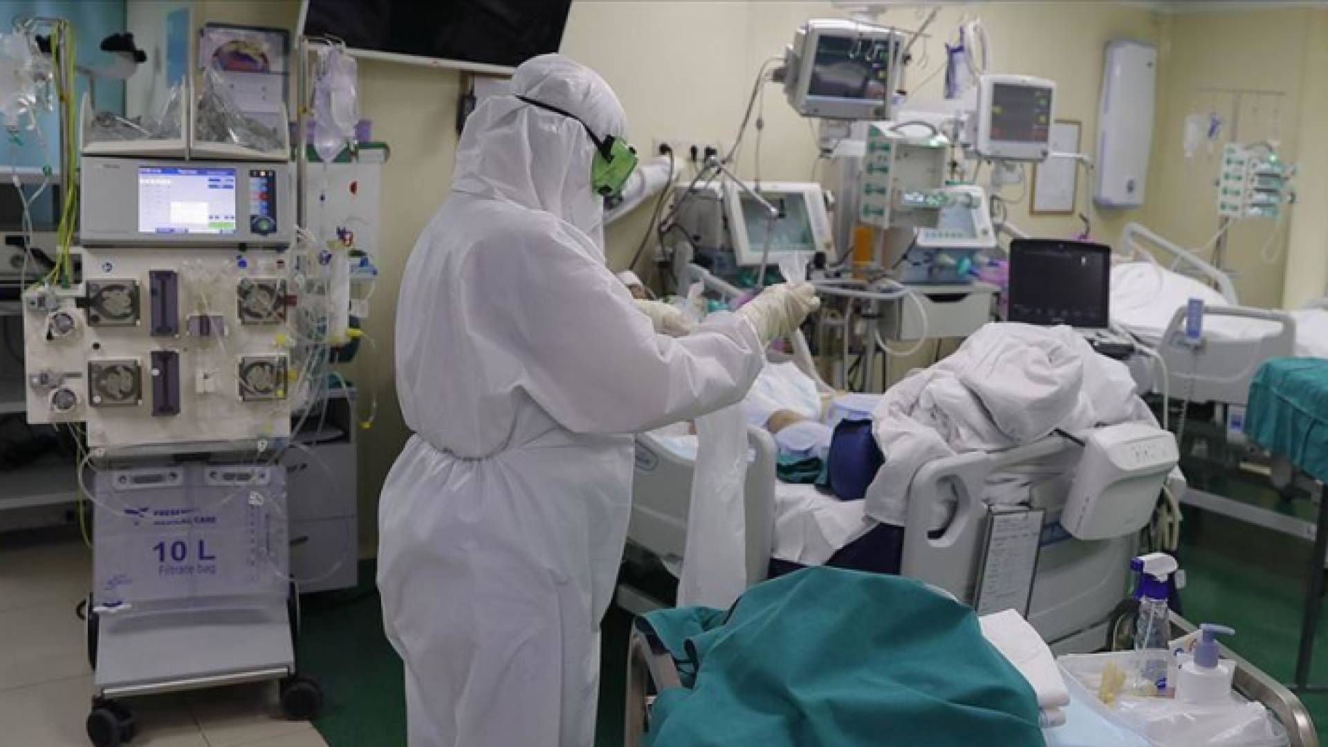 فيروس كورونا بوفاة ما لا يقل عن 4,762,596 شخصا في العالم