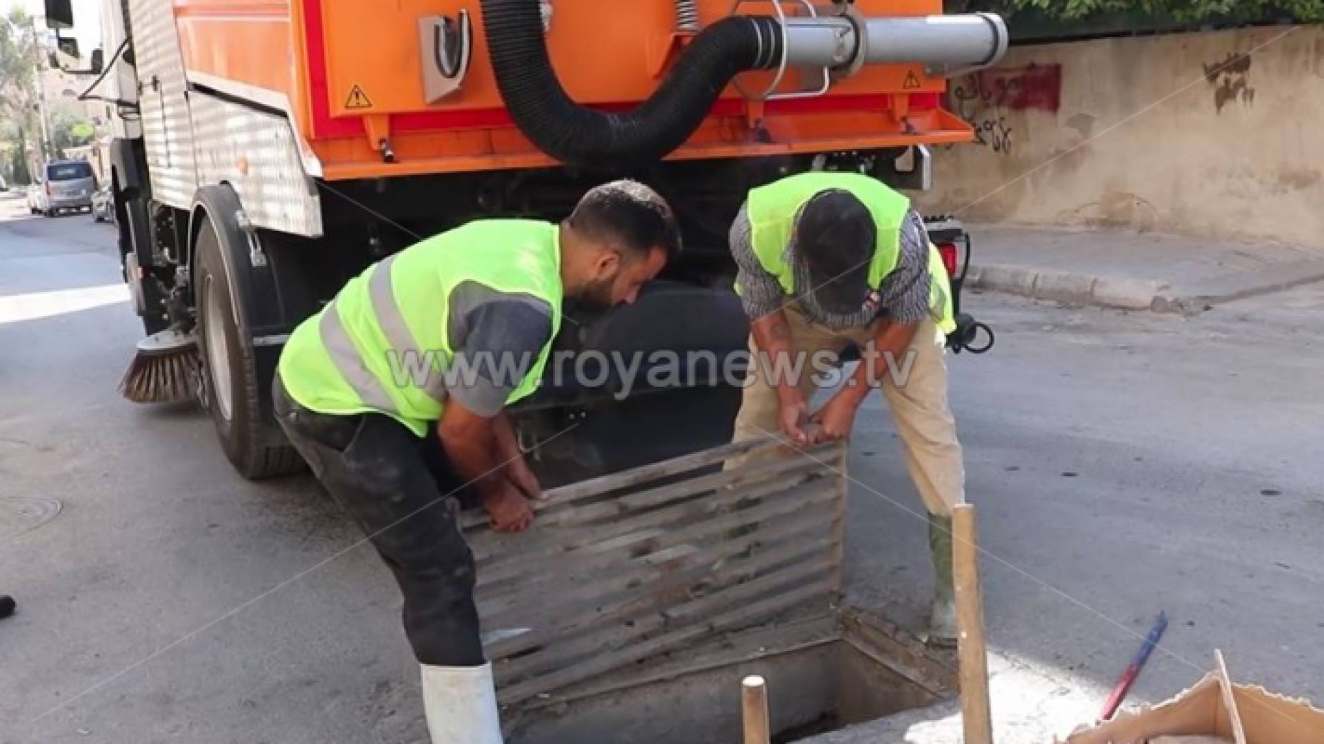 تصريف مياه الأمطار.. مشكلة مزمنة في الزرقاء