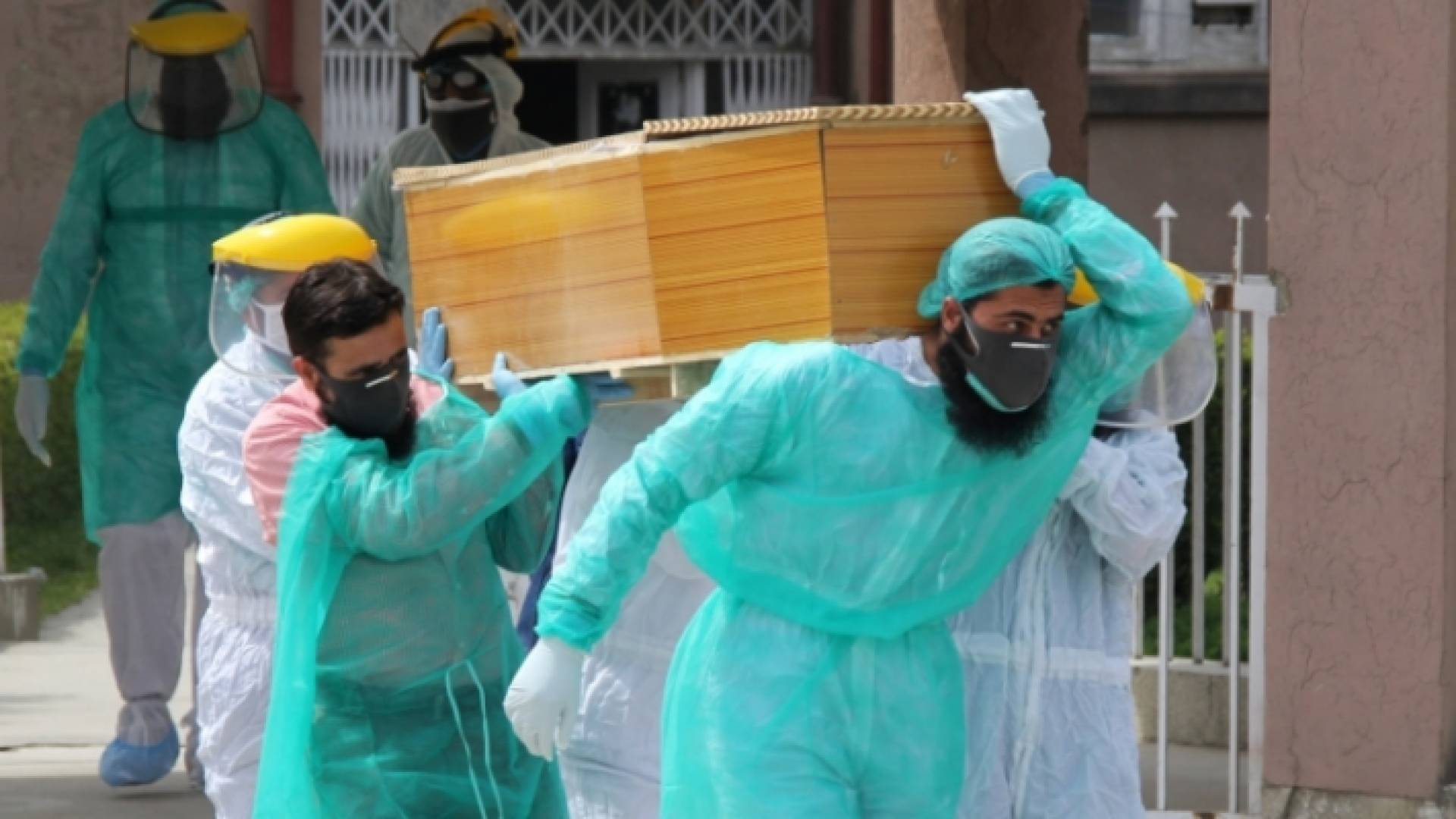 عدد الوفيات بفيروس كورونا يتجاوز 5 ملايين حول العالم