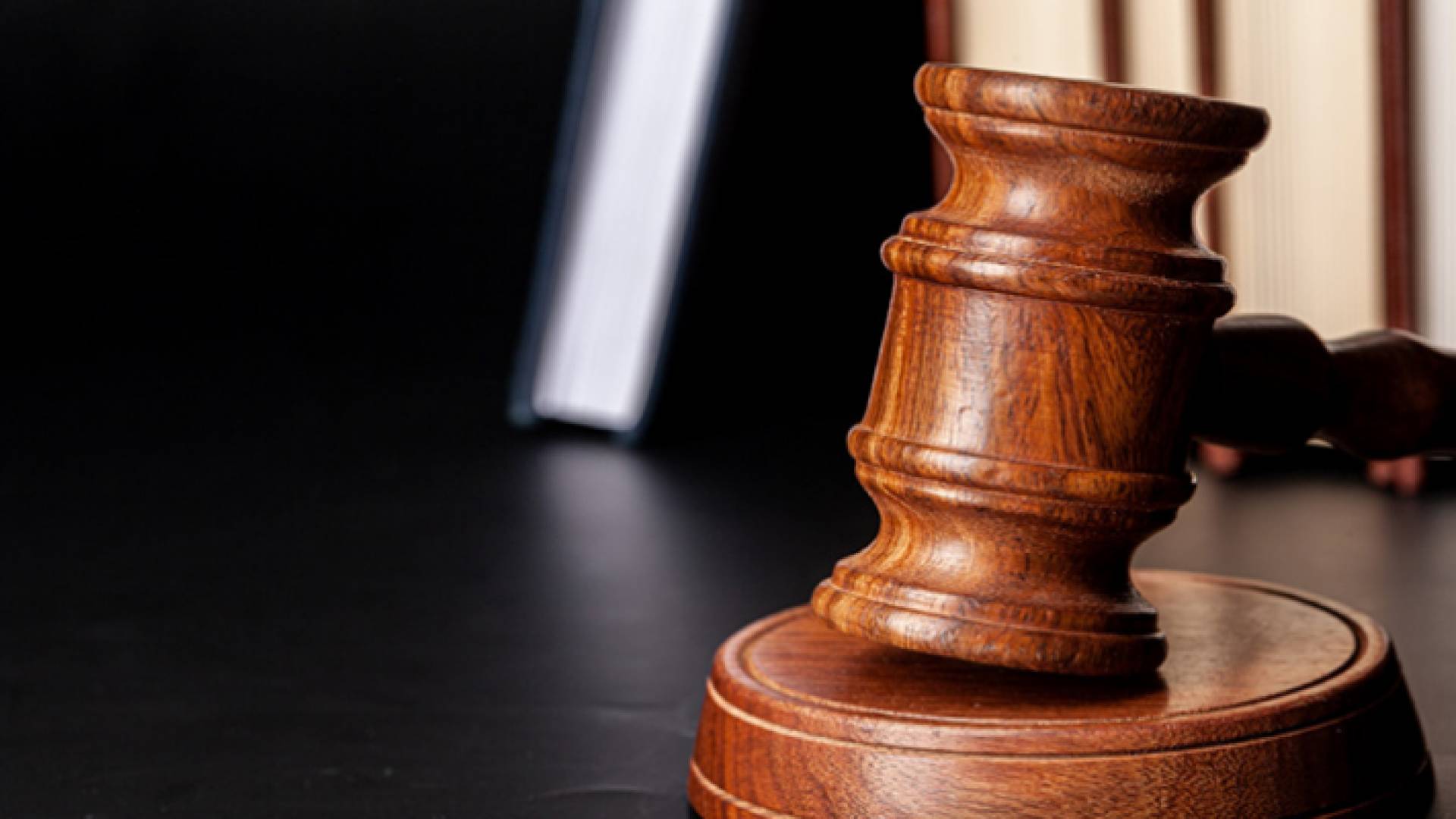 خبير قانوني لـ"رؤيا": العفو الخاص يبقي القيد الجرمي لصيقا بالمحكوم عليه