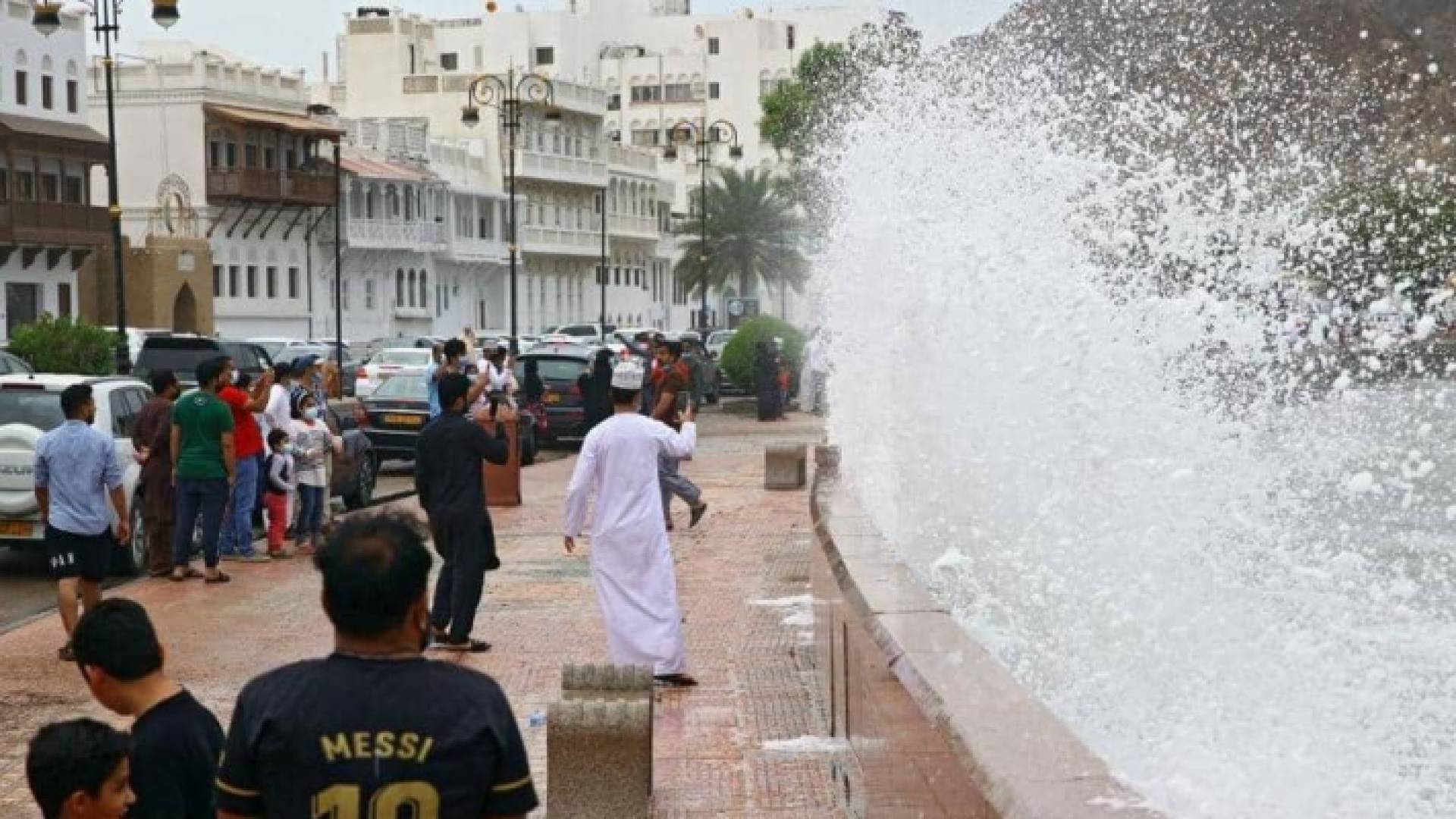 دول خليجية عدة ستتأثر في الإعصار