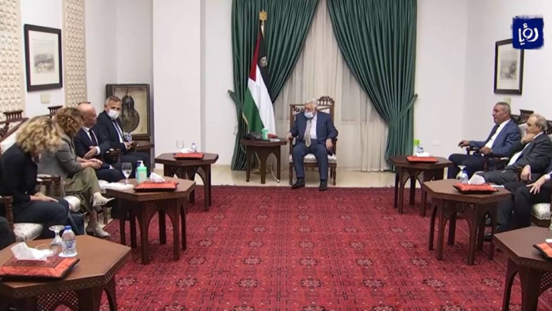 لقاءات عباس بمسؤولين من كيان الاحتلال.. تساؤلات حول جدواها