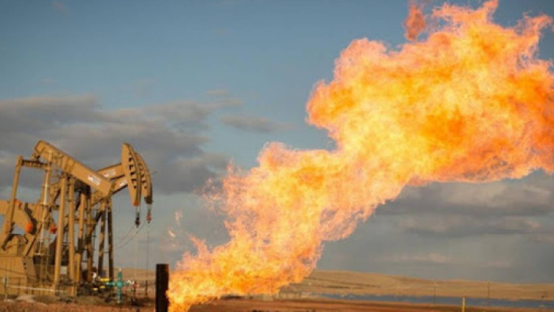 العراق يبدأ بالعمل الاستكشافي للتنقيب عن الغاز