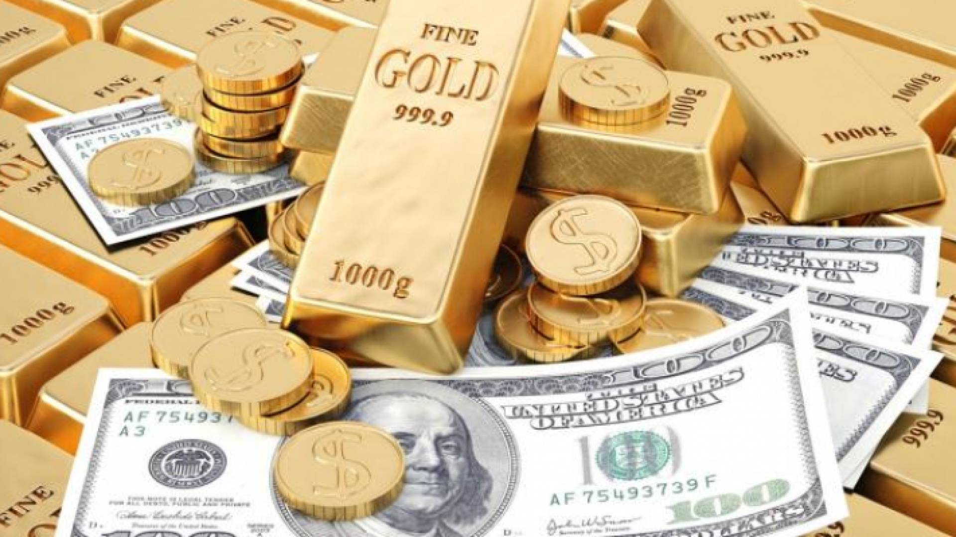 الذهب يهبط مع ارتفاع الدولار