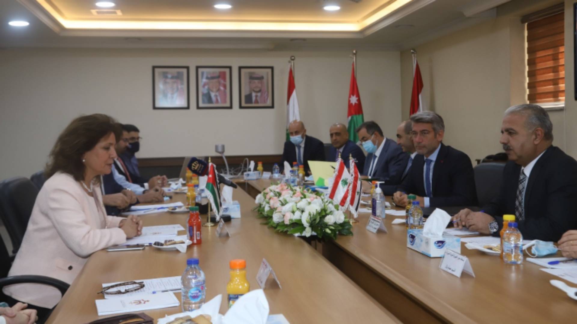 من اجتماع الوزراء المعنيين بقطاع الكهرباء من كل من سوريا ولبنان