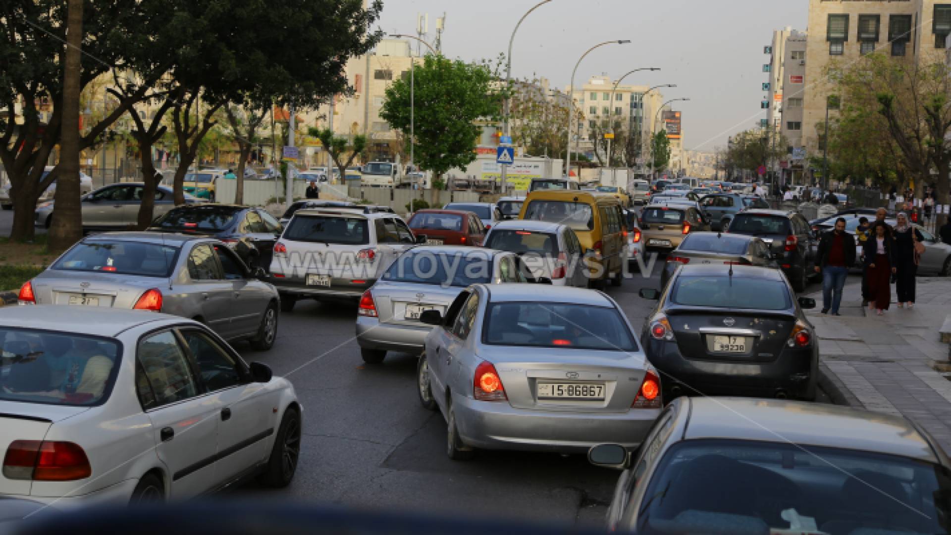 ازدحامات مرورية في إحدى شوارع العاصمة عمان - ارشيفية