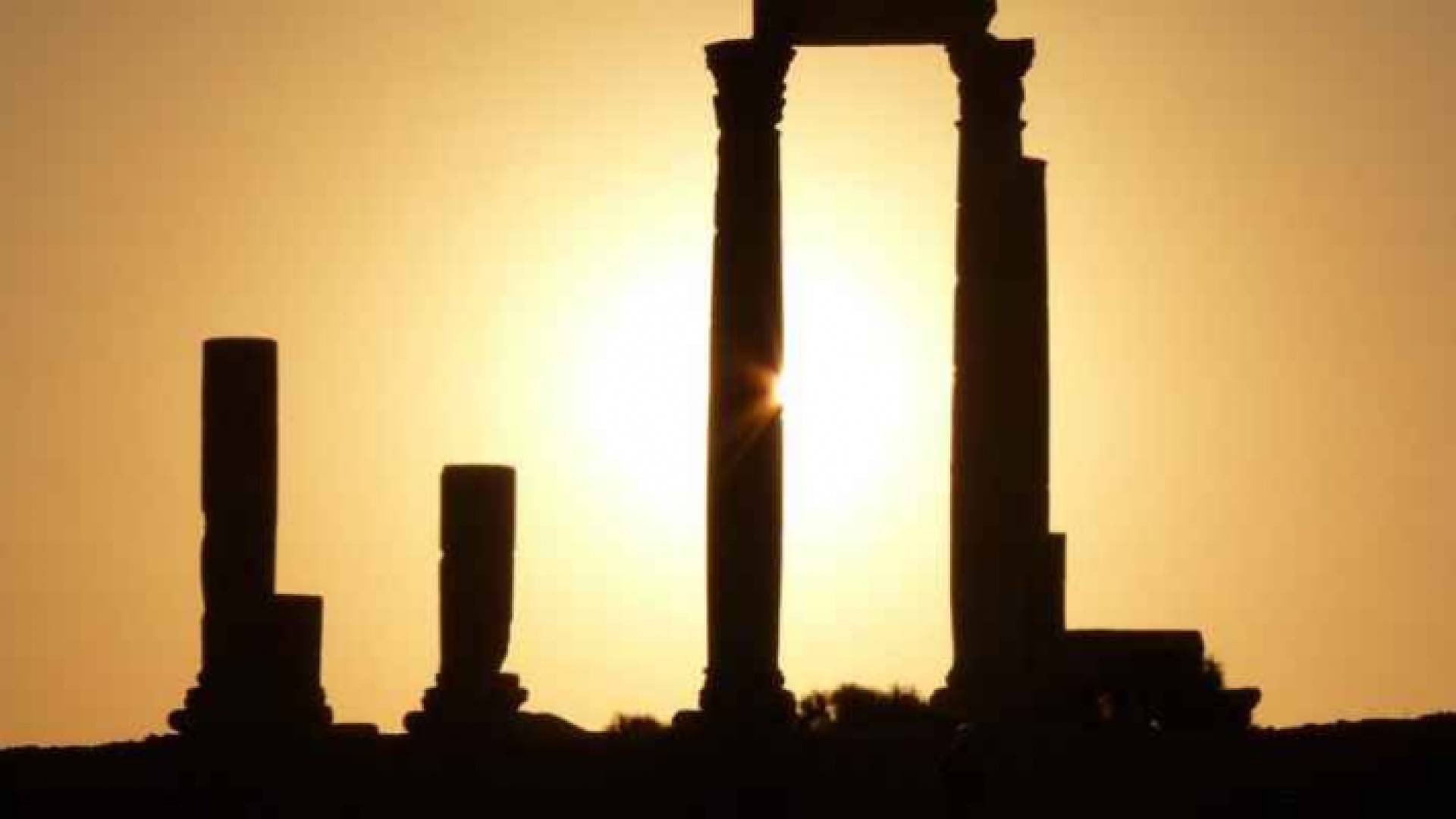 ازدياد تأثر الأردن بمنخفض البحر الأحمر ودرجات الحرارة تتجاوز 30 درجة في عمان