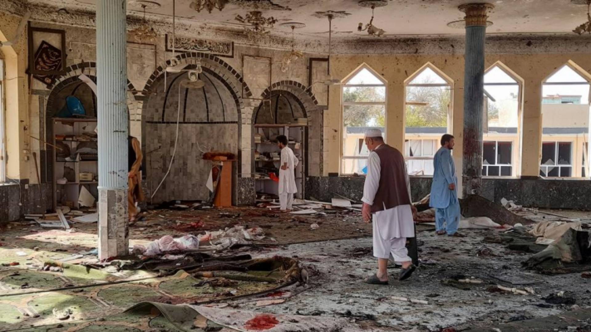 الهجوم الإرهابي استهدف مسجدا شيعيا في مدينة قندوز