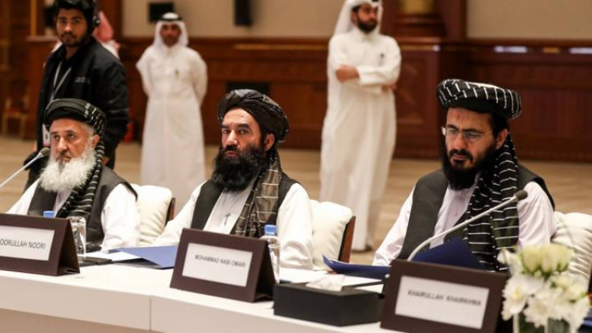 متحدثون من حركة طالبان في أول لقاء مباشر مع الولايات المتحدة الأمريكية في الدوحة