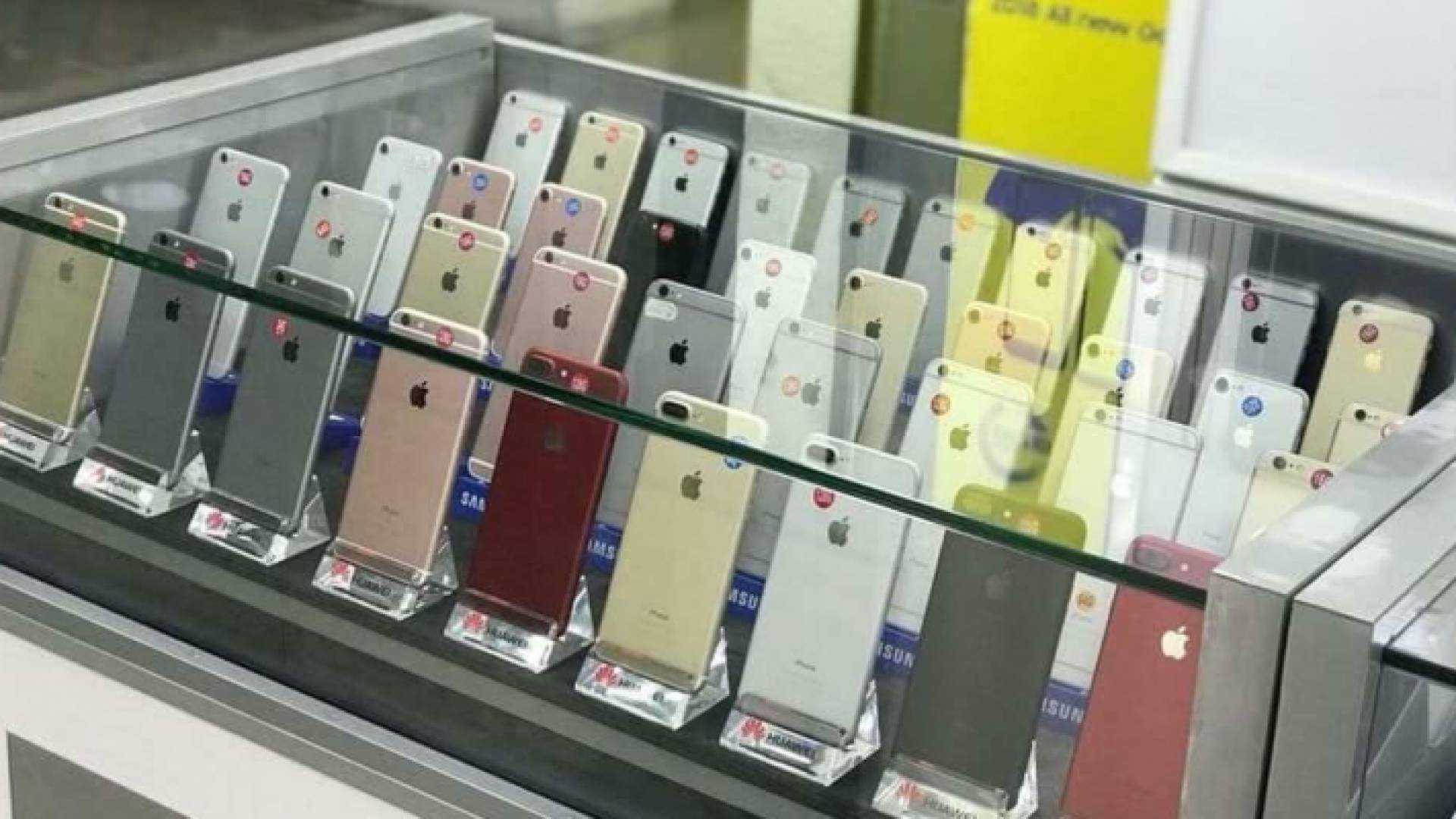 2500 محل في الأردن لتجارة تجارة الأجهزة الخلوية