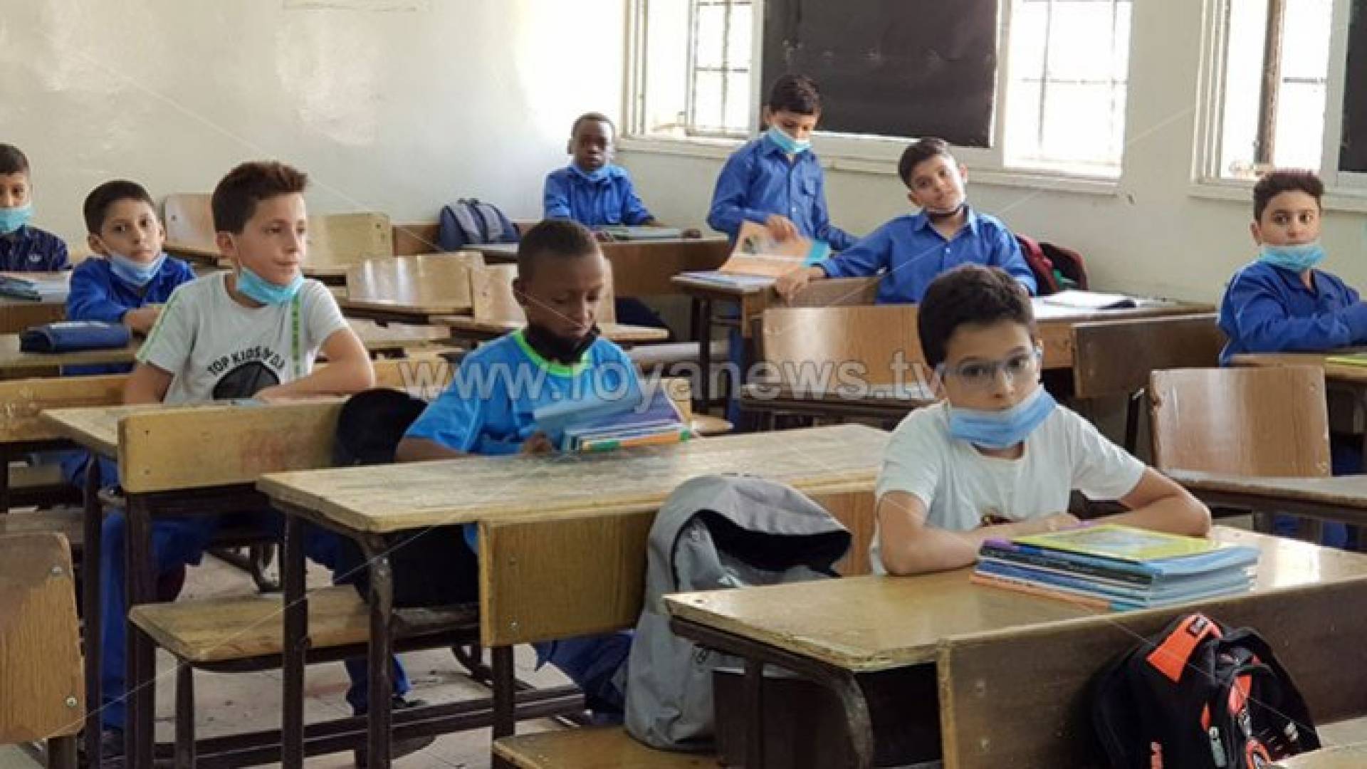 طلبة مدارس - تعبيرية