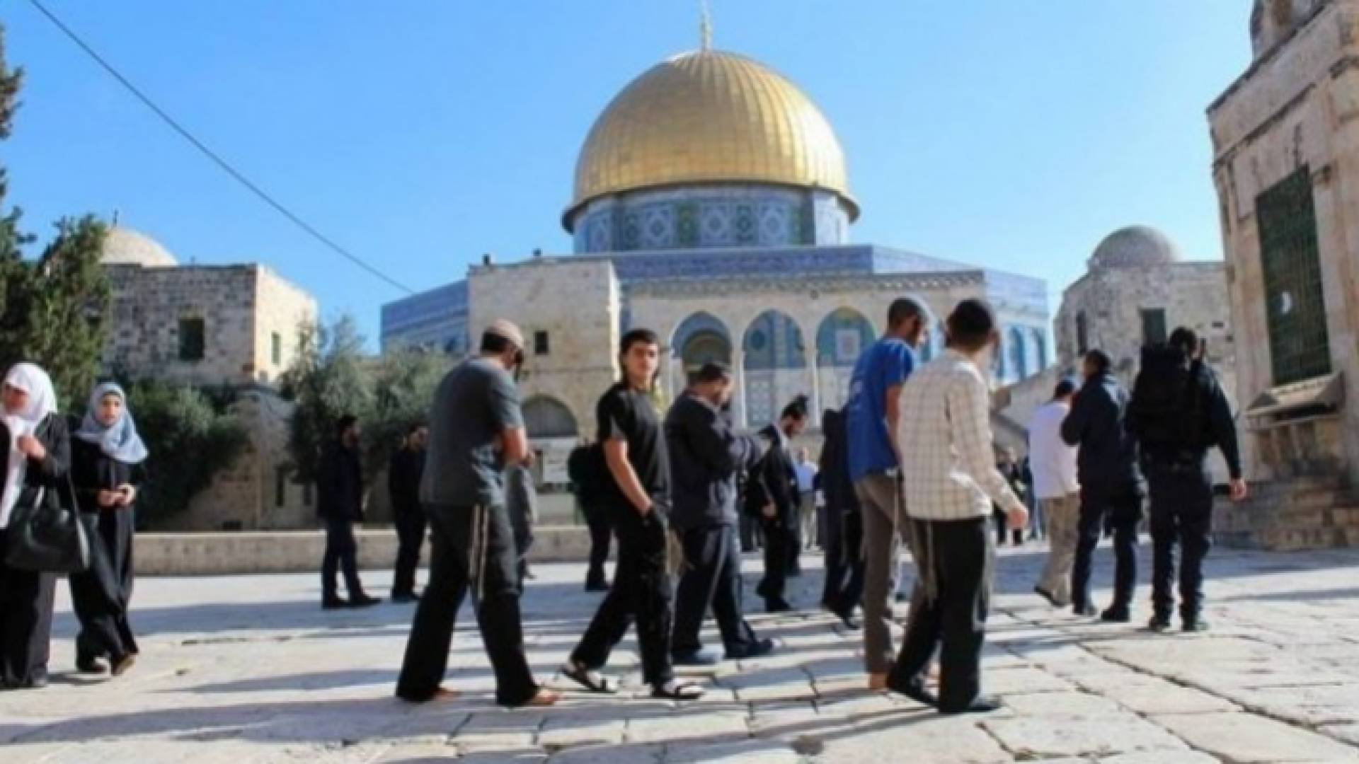 مستوطنون يقتحمون باحات المسجد الأقصى - ارشيفية