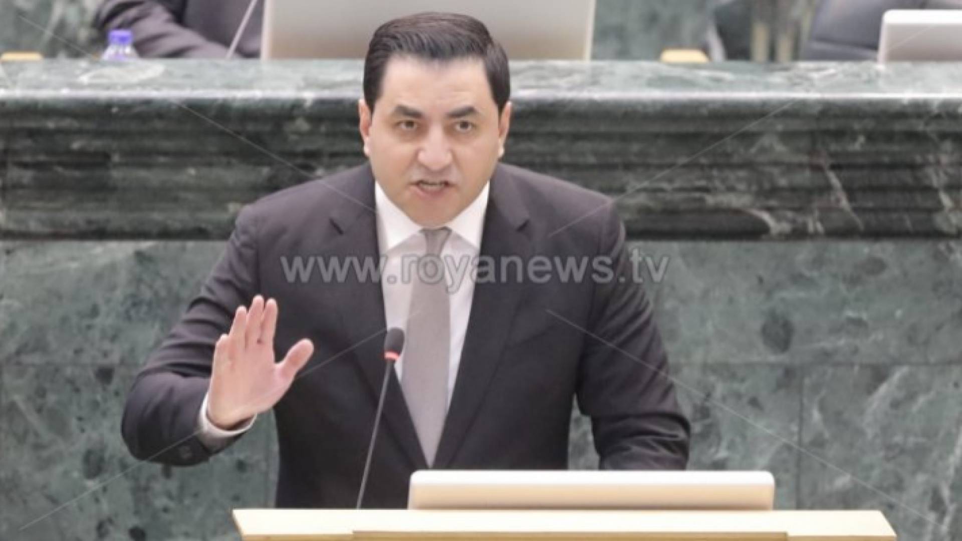 النائب ينال فريحات