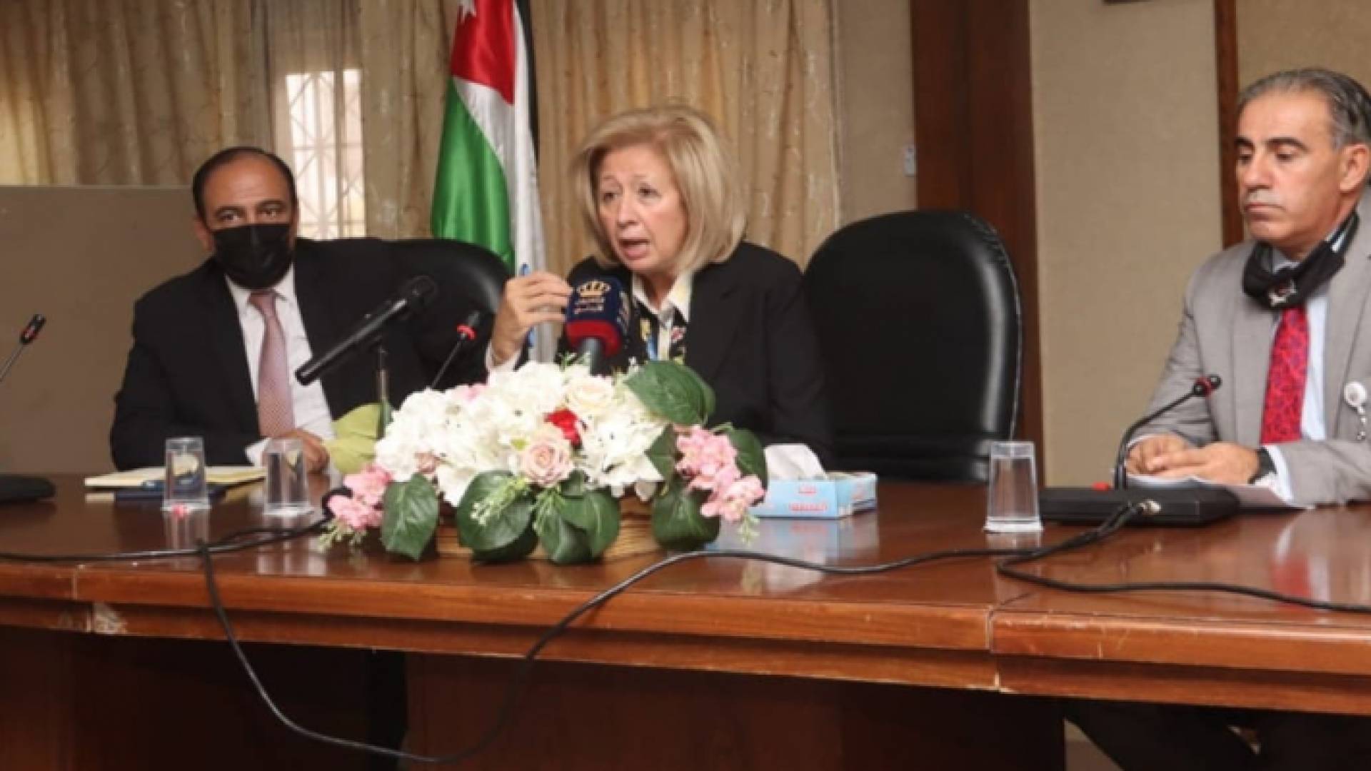 وزيرة الثقافة: الهيئات الثقافية جسر للتواصل مع المجتمع المحلي