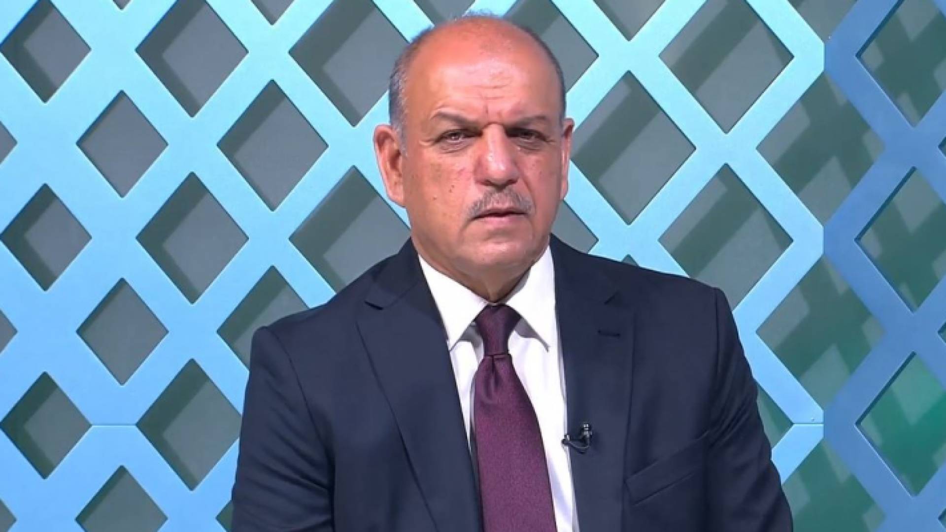 المدير الفني للمنتخب الوطني لكرة القدم المدرب العراقي عدنان حمد