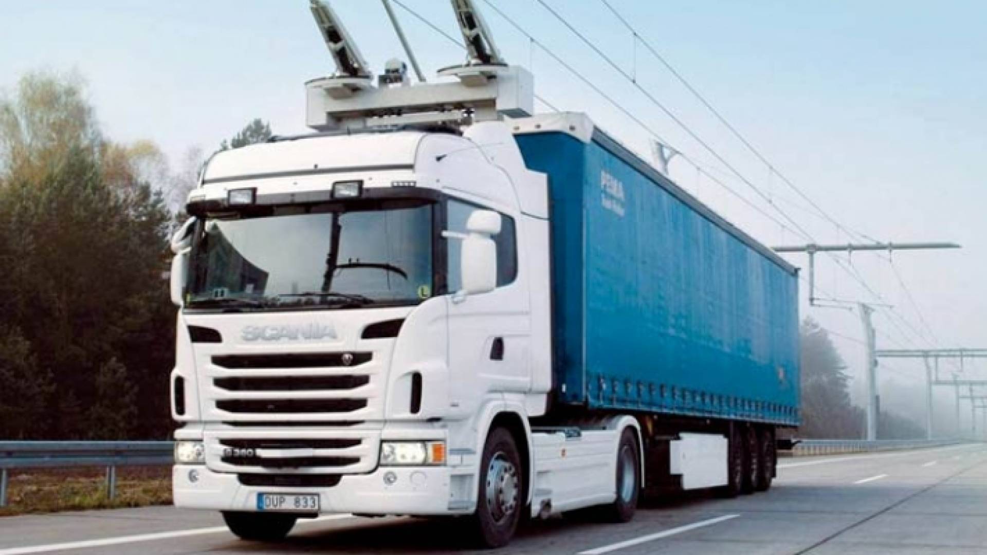 بريطانيا تخفف القواعد لسائقي الشاحنات الأجانب لمواجهة أزمة الإمداد