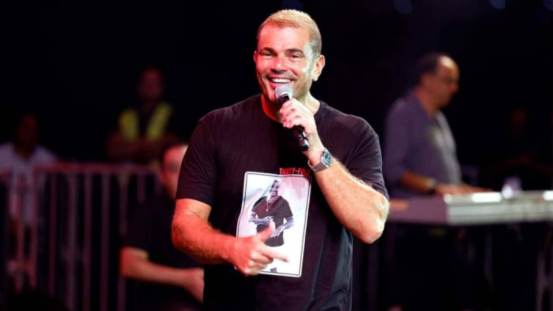 الفنان عمرو دياب