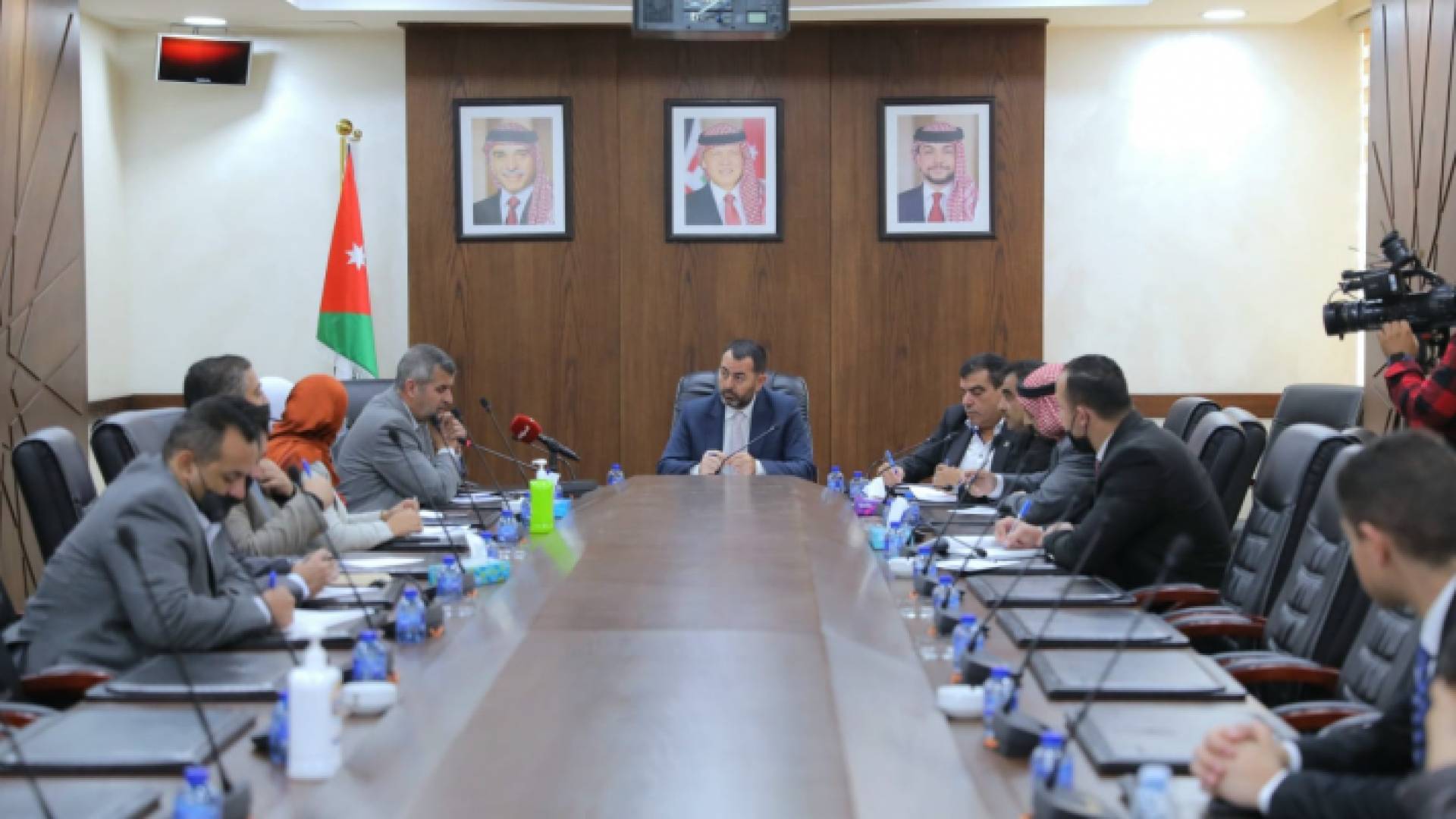 لجنة الطاقة والثروة المعدنية النيابية، خلال اجتماعها الاثنين