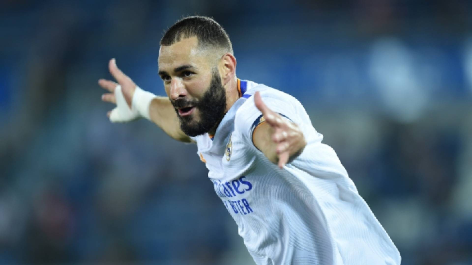 كريم بنزيما محتفلا بأحد أهدافه - أرشيفية