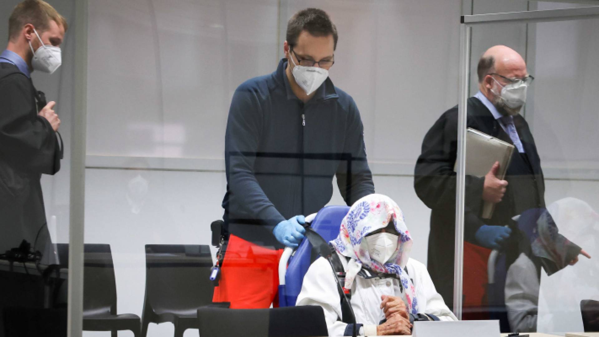 خلال مثول السيدة أمام المحكمة - رويترز