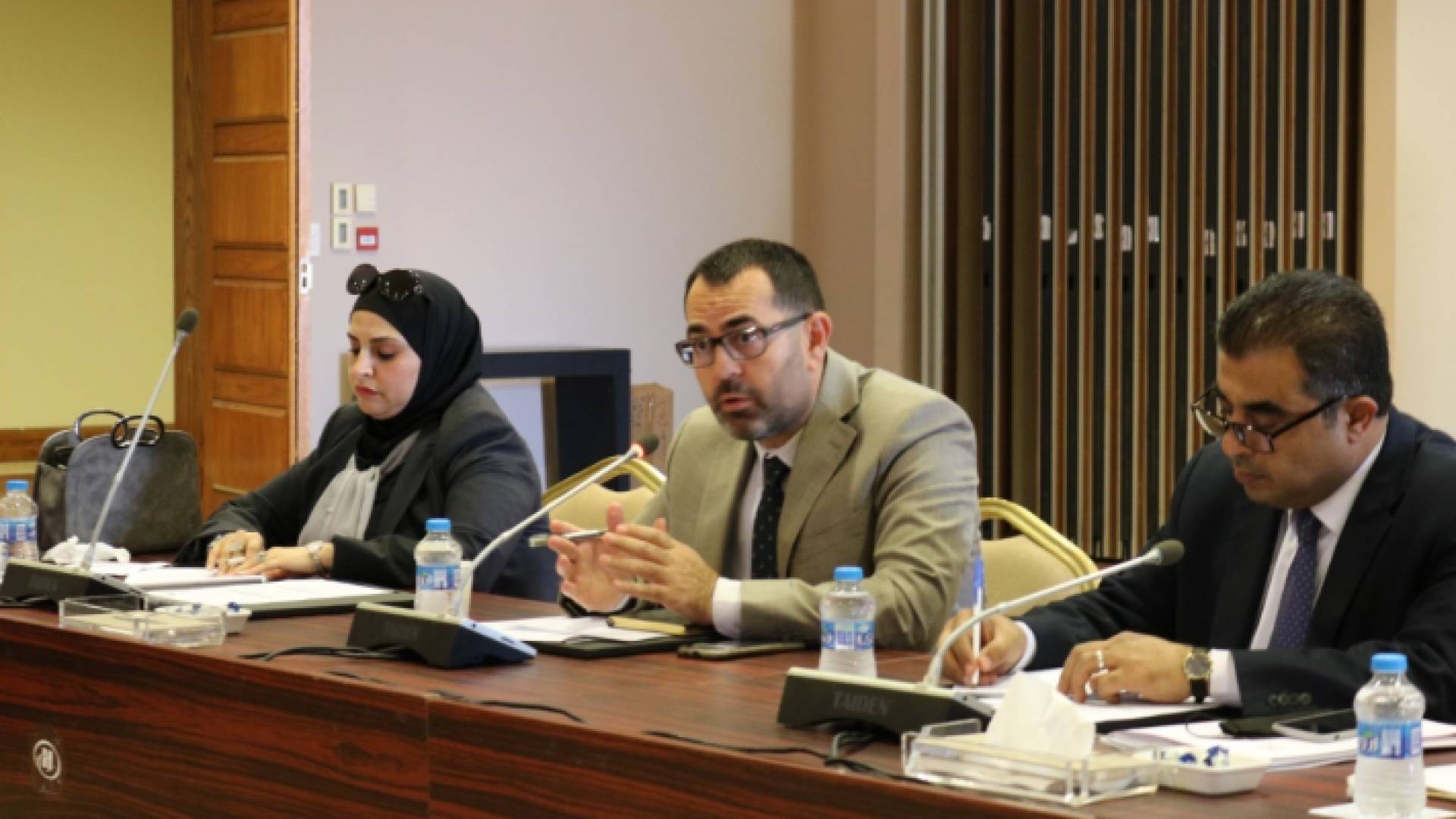 جانب من جلسة "واقع ومستقبل الطاقة في الاردن"