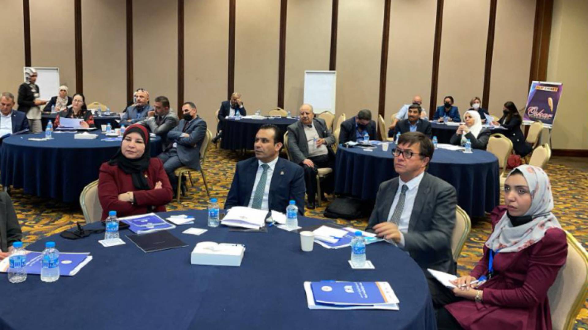 التربية: بناء استراتيجية وطنية لتنمية مهارات قرائية اللغة العربية