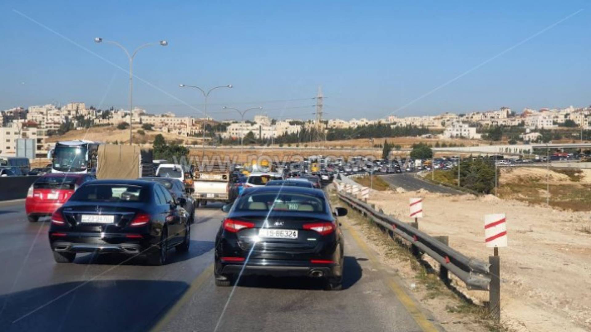 طريق المطار