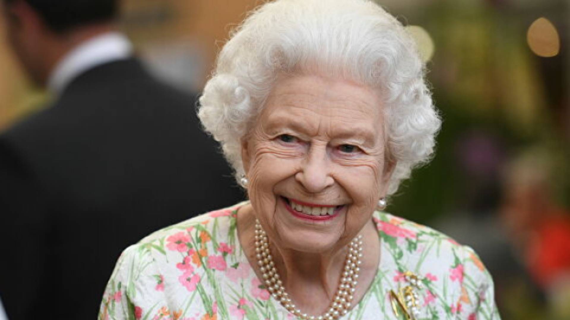 الملكة اليزابيث الثانية