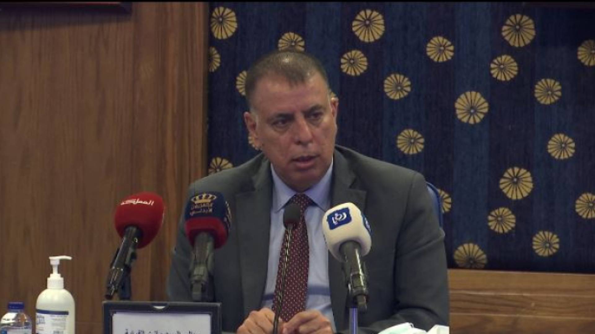 وزير الداخلية مازن الفراية